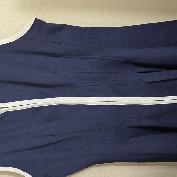 Besty Johnson  Navy Zip Front White Trim Pleated Dress - Picture 4 of 8
